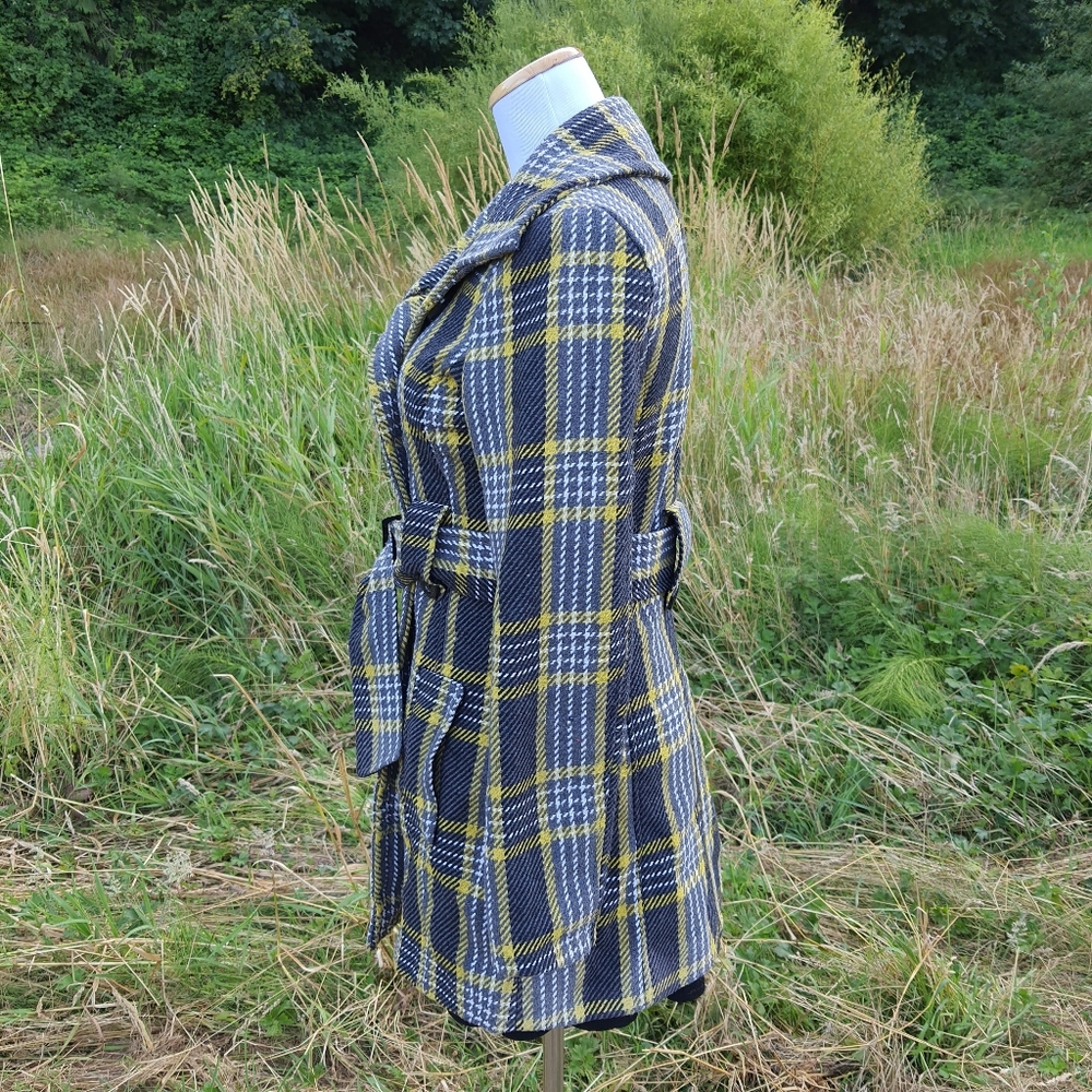 Yoki Jacket - image 3